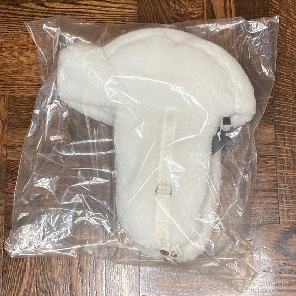 Icy Park SHERPA TRAPPER HAT - Picture 2 of 5